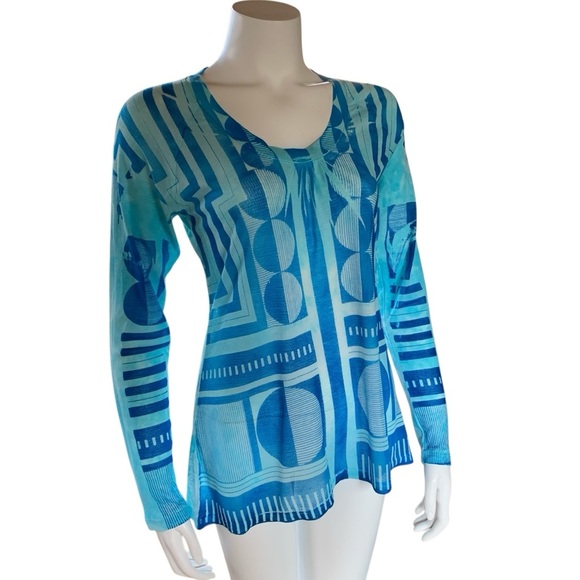 Custo Barcelona lightweight long sleeve tee size small - Picture 5 of 15